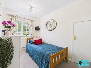 Bedroom- click for photo gallery
